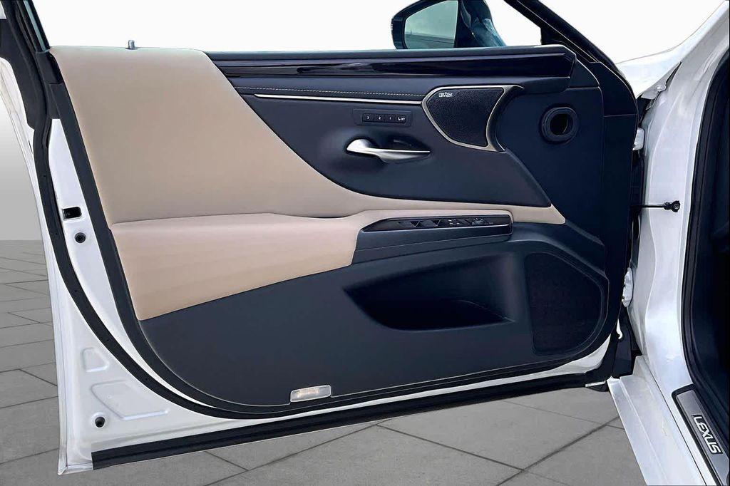 used 2019 Lexus ES 350 car, priced at $32,525