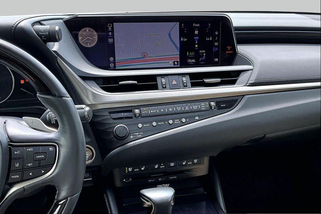 used 2019 Lexus ES 350 car, priced at $32,525