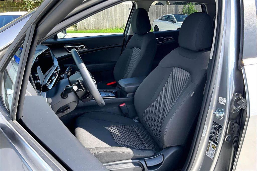 used 2026 Kia Sportage Hybrid car, priced at $28,125