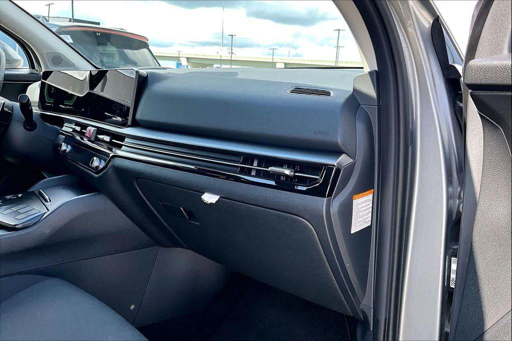 used 2026 Kia Sportage Hybrid car, priced at $28,125