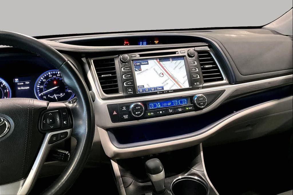 used 2018 Toyota Highlander car, priced at $24,825
