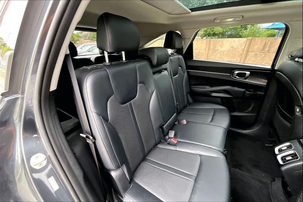 used 2021 Kia Sorento car, priced at $20,700