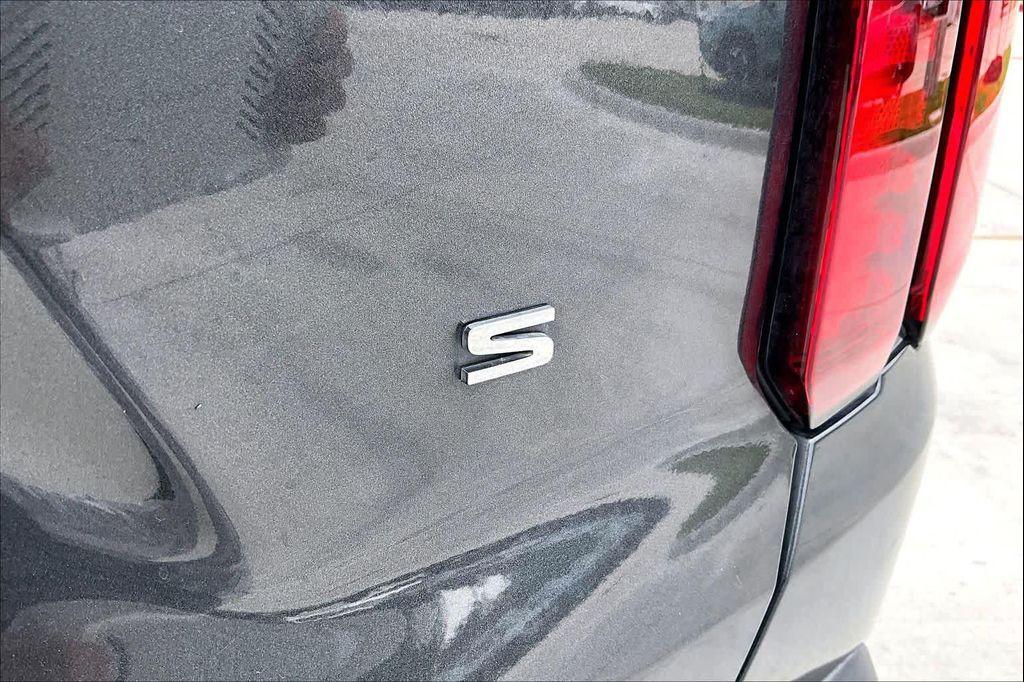 used 2021 Kia Sorento car, priced at $20,700