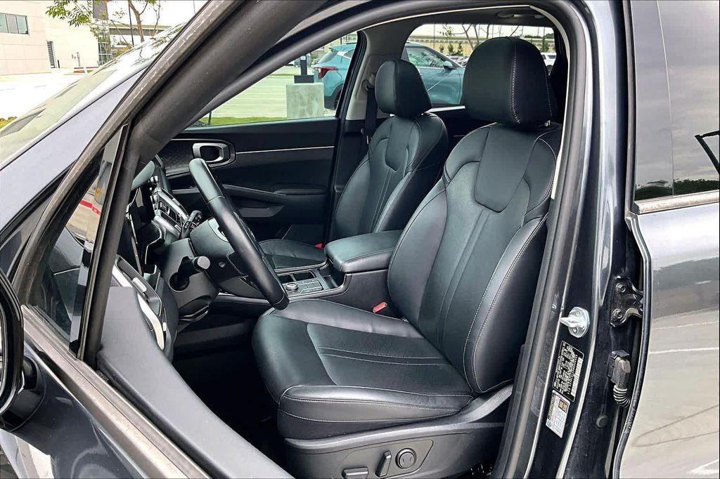 used 2021 Kia Sorento car, priced at $20,700