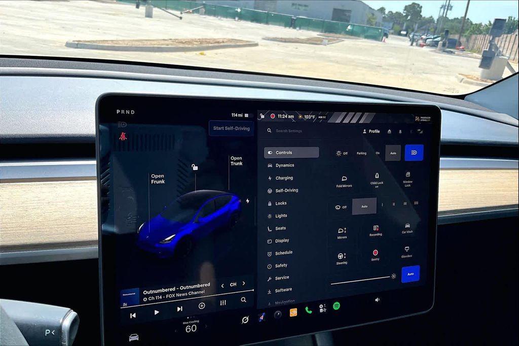 Tesla Model Y view 44
