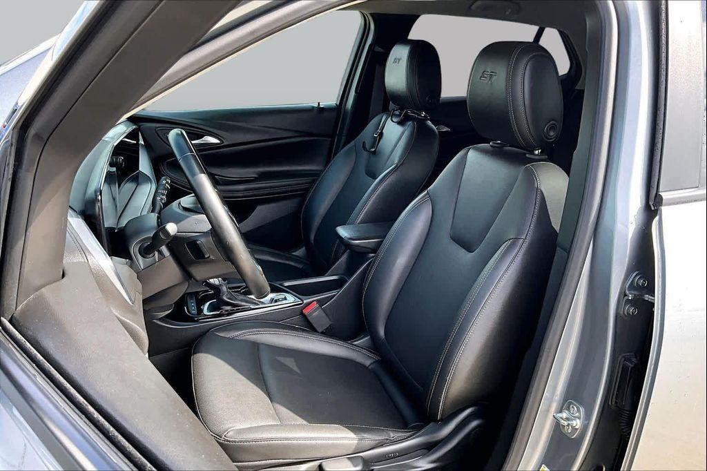 used 2024 Buick Encore GX car, priced at $23,425