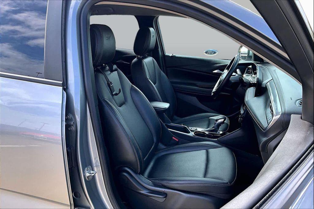 used 2024 Buick Encore GX car, priced at $23,425