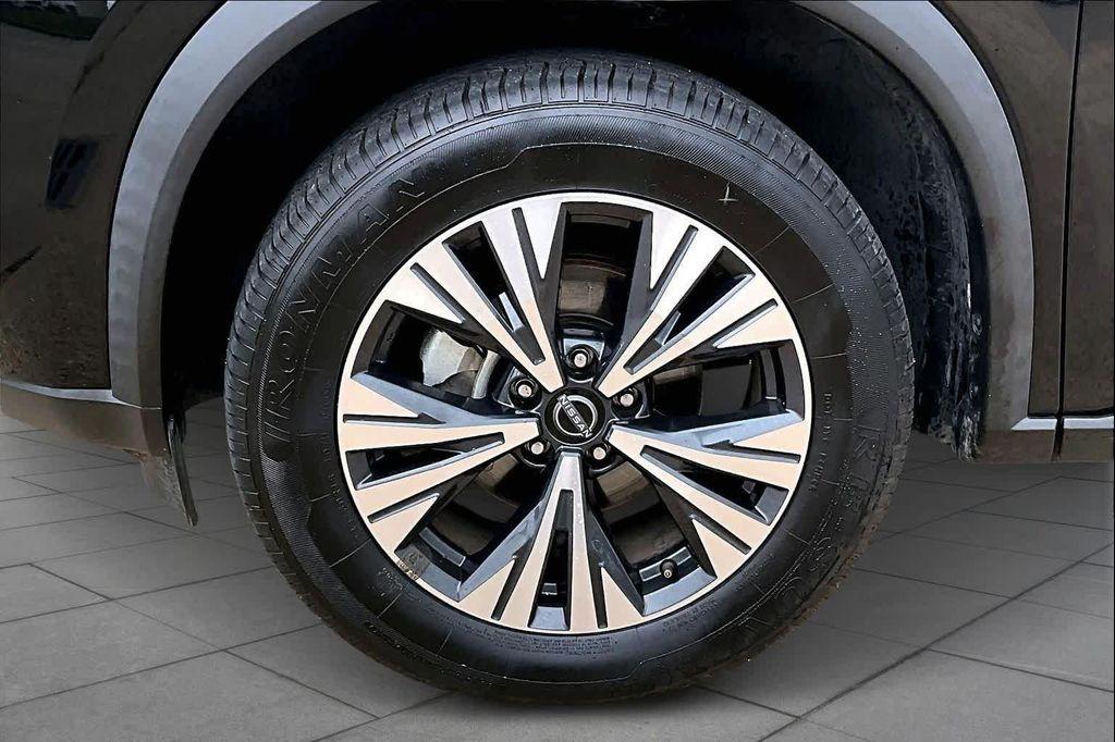 used 2023 Nissan Rogue car, priced at $18,900