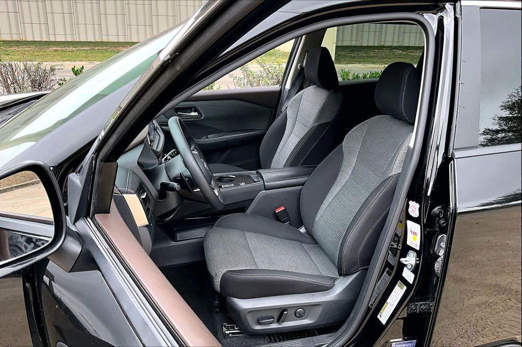 used 2023 Nissan Rogue car, priced at $18,900