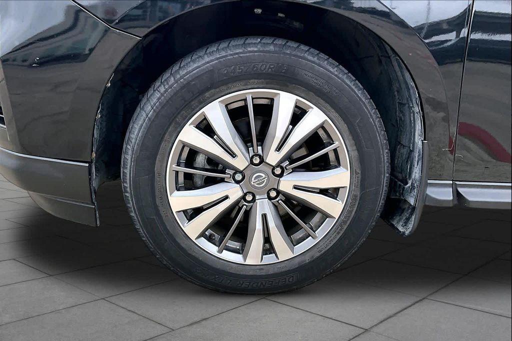 used 2020 Nissan Pathfinder car, priced at $15,125