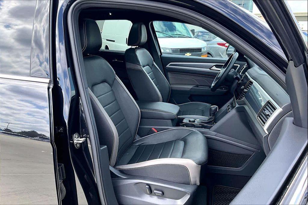 used 2023 Volkswagen Atlas Cross Sport car, priced at $31,125