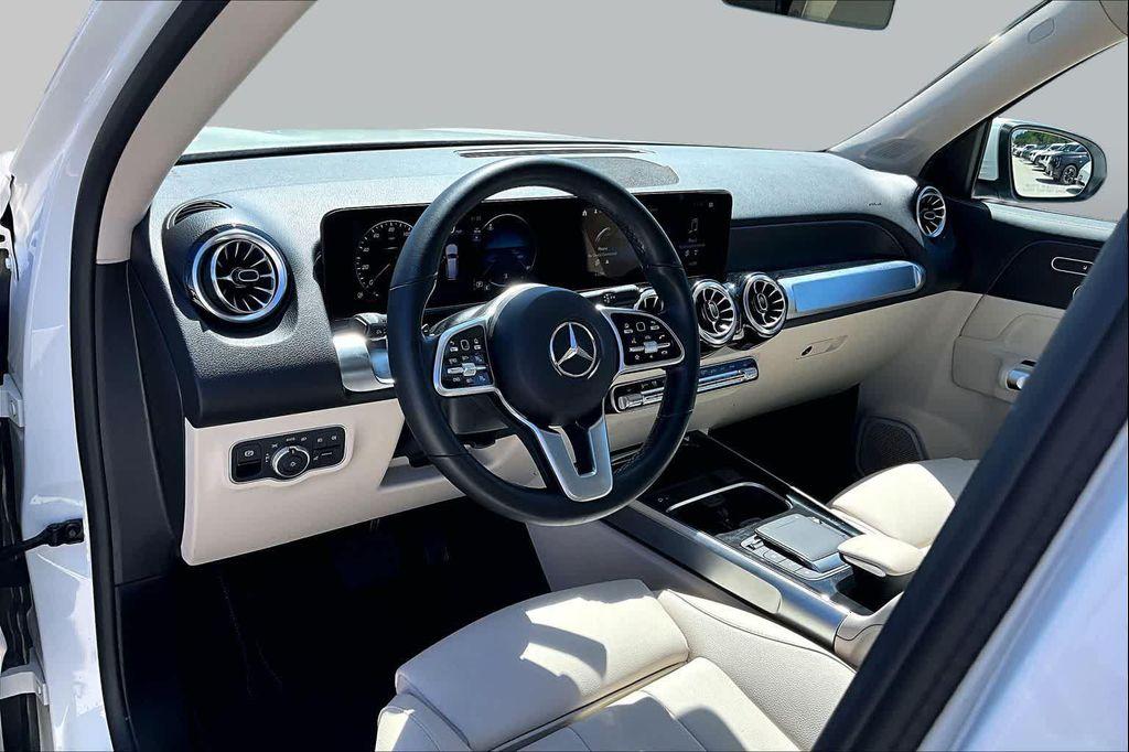 used 2023 Mercedes-Benz GLB 250 car, priced at $30,225