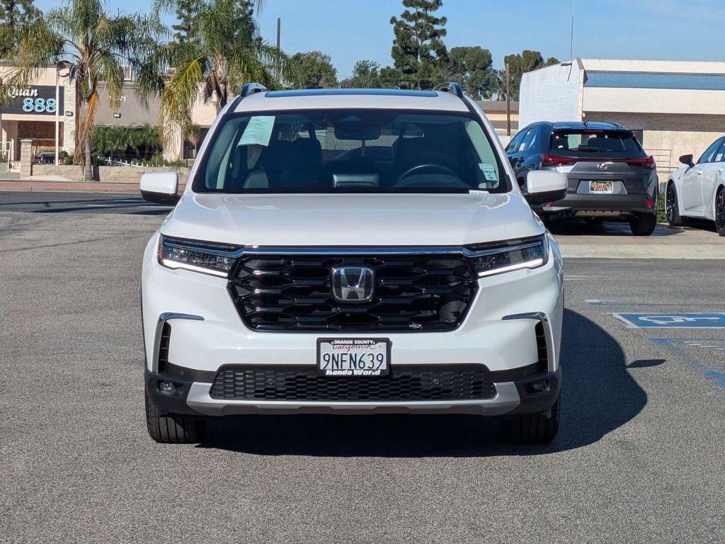 used 2025 Honda Pilot car, priced at $41,708