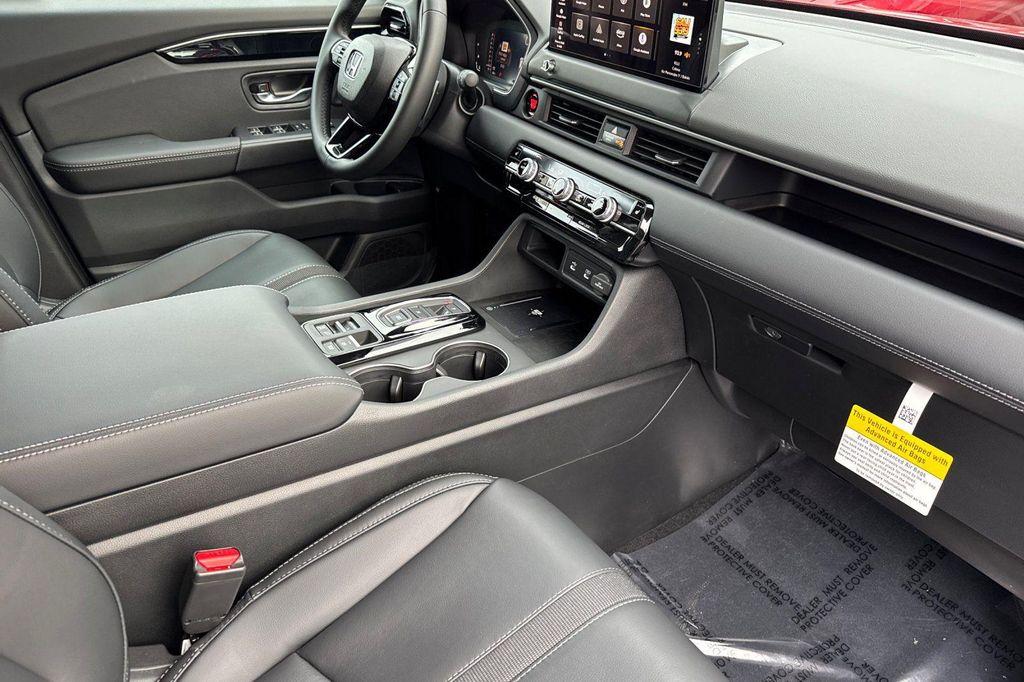 new 2026 Honda Pilot car, priced at $46,445