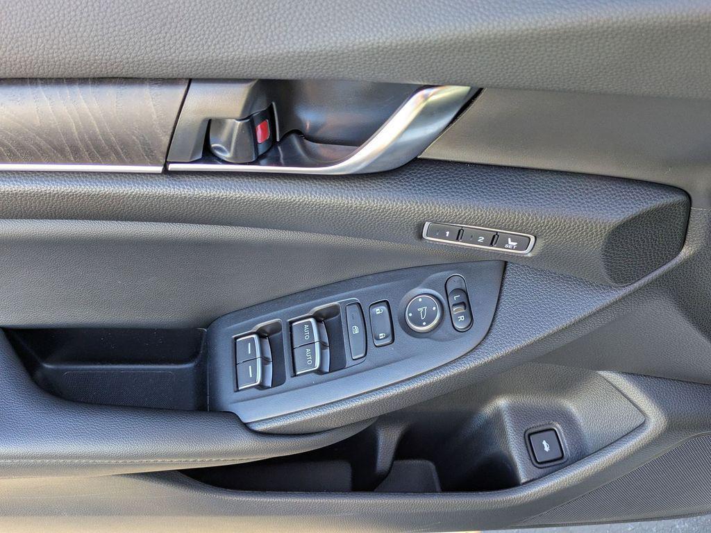 used 2022 Honda Accord Hybrid car, priced at $23,817