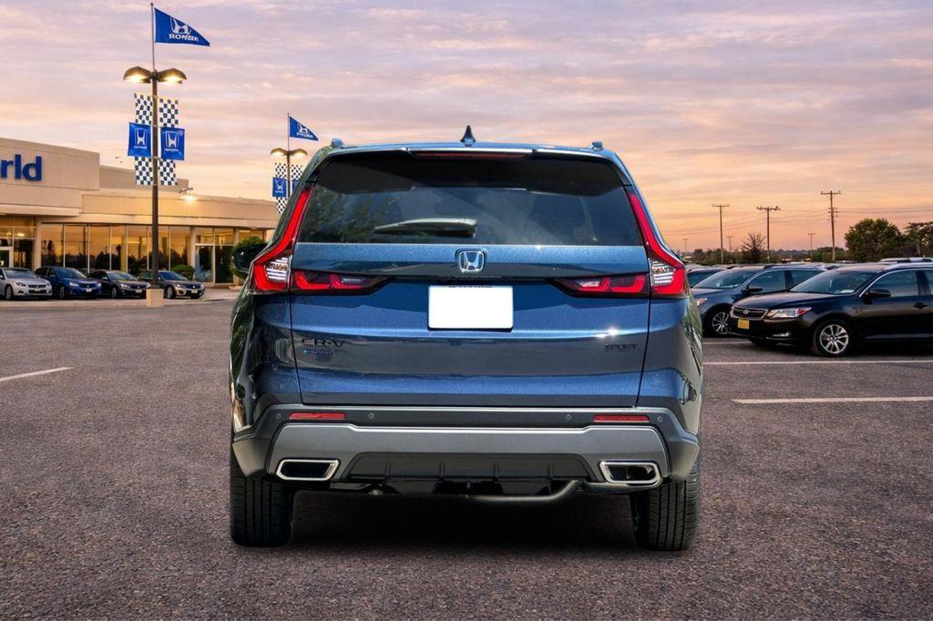 new 2026 Honda CR-V Hybrid car, priced at $40,175