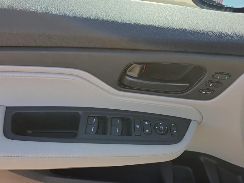 new 2026 Honda Odyssey car, priced at $43,283