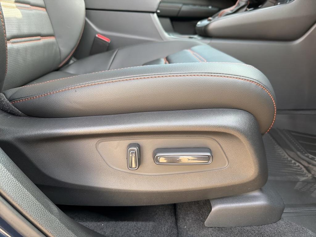 new 2026 Honda CR-V Hybrid car, priced at $43,700