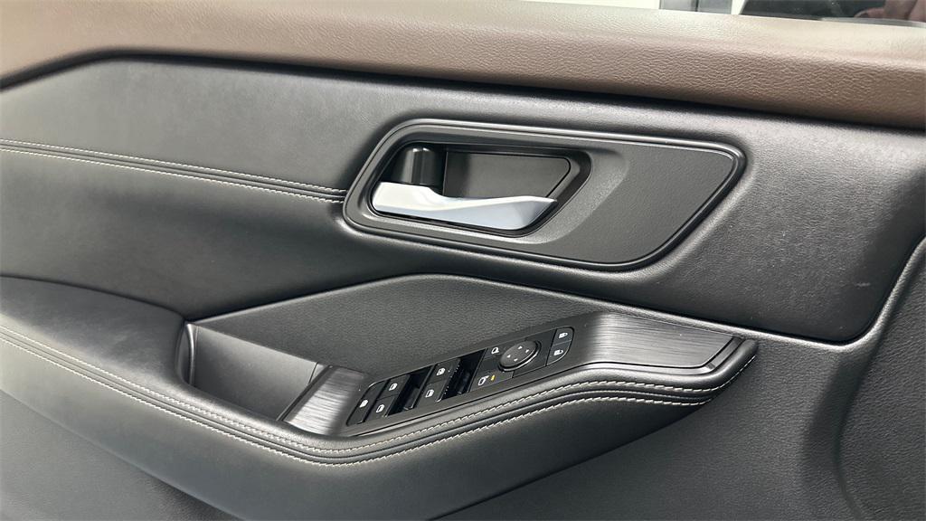 used 2023 Nissan Rogue car, priced at $25,996