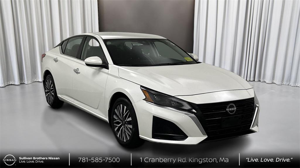 used 2023 Nissan Altima car, priced at $24,387