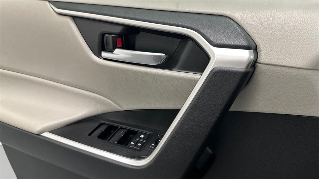 used 2021 Toyota RAV4 car, priced at $28,886