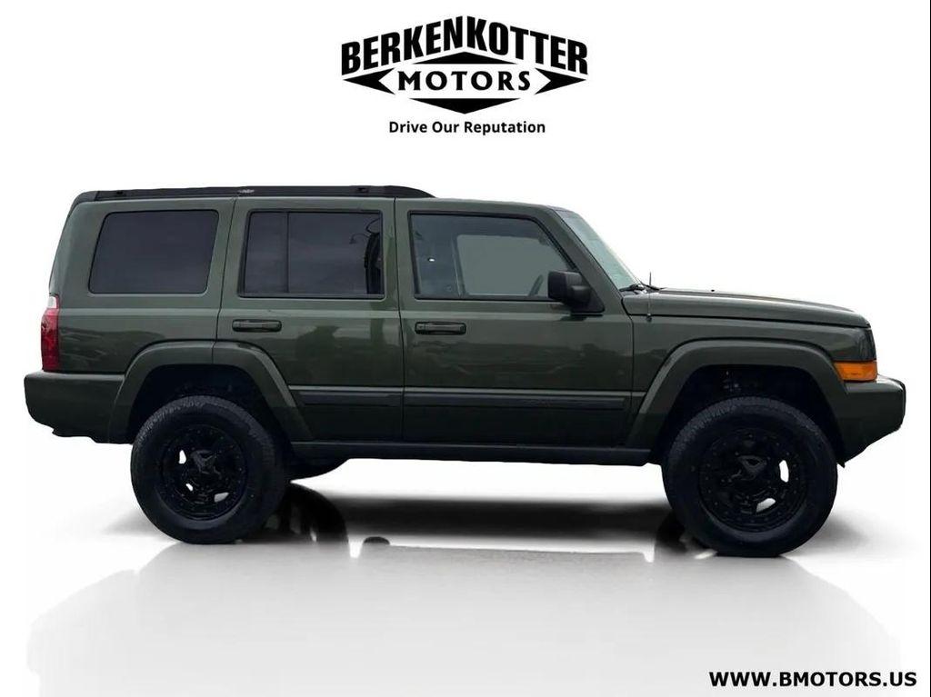 used 2008 Jeep Commander car, priced at $8,800