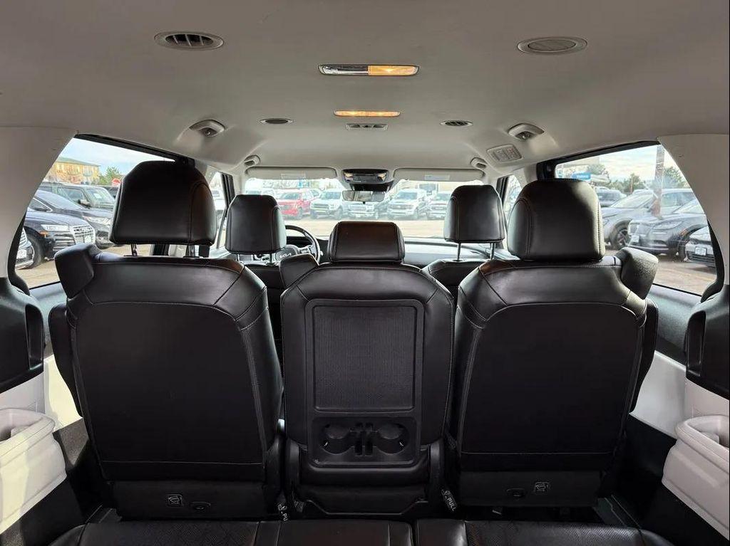 used 2022 Kia Carnival car, priced at $21,998