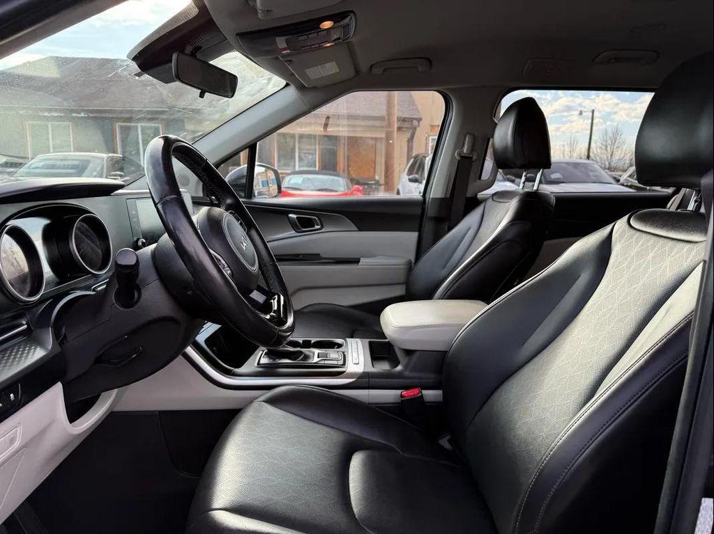 used 2022 Kia Carnival car, priced at $21,998