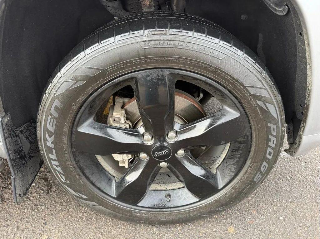 used 2015 Jeep Grand Cherokee car, priced at $8,998