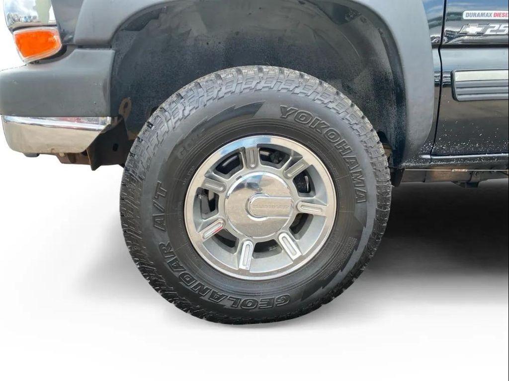 used 2001 Chevrolet Silverado 2500 car, priced at $10,998