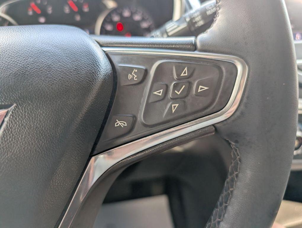 used 2024 Chevrolet Equinox car, priced at $23,996