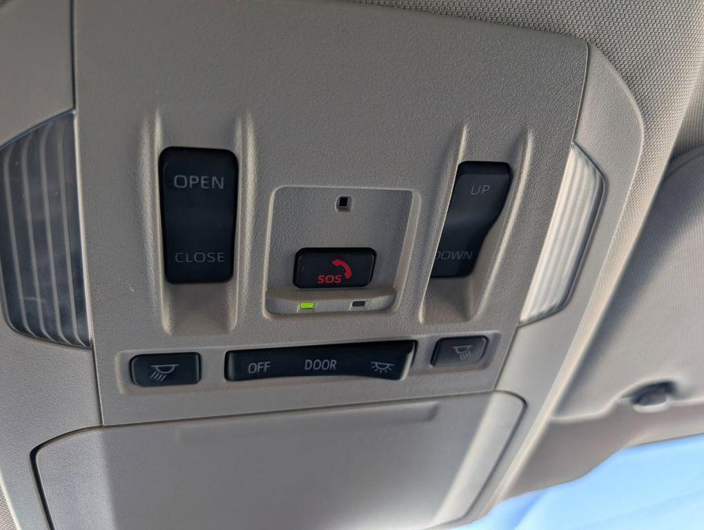 new 2026 Toyota Highlander Hybrid car, priced at $50,908