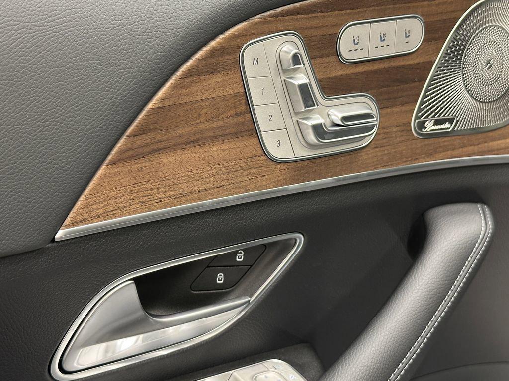 new 2026 Mercedes-Benz GLS 450 car, priced at $98,005