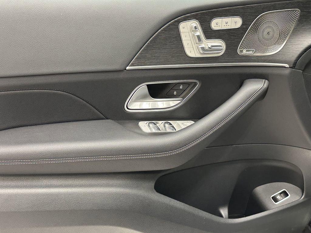 new 2026 Mercedes-Benz GLE 450 car, priced at $82,585