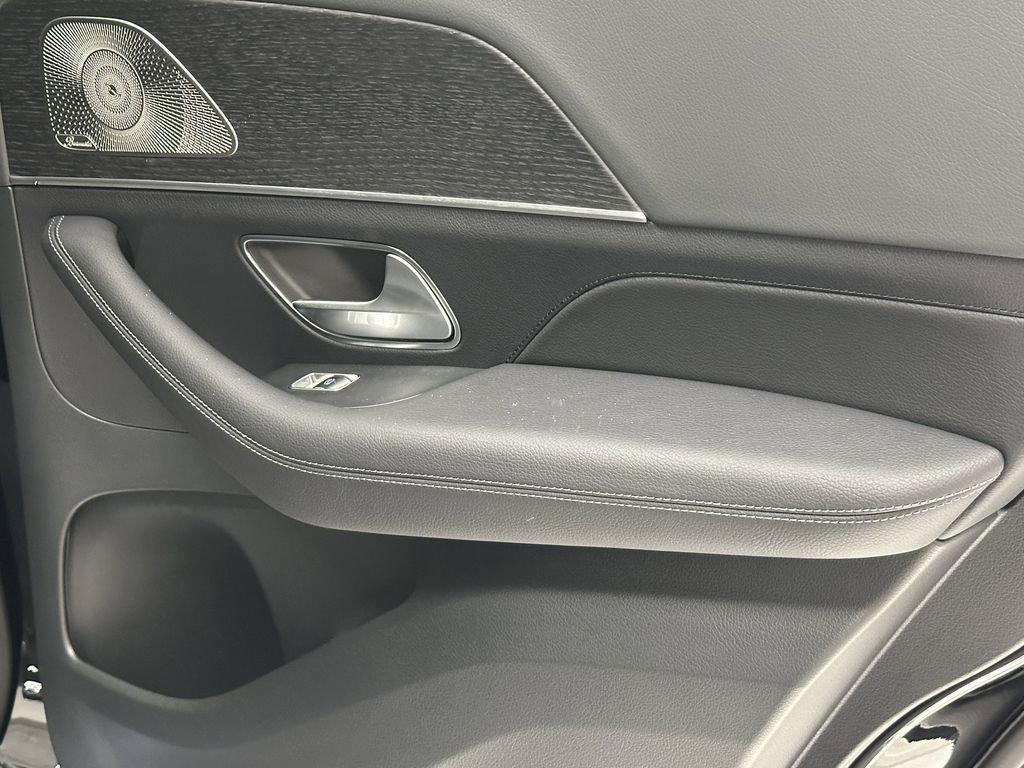 new 2026 Mercedes-Benz GLE 450 car, priced at $82,585