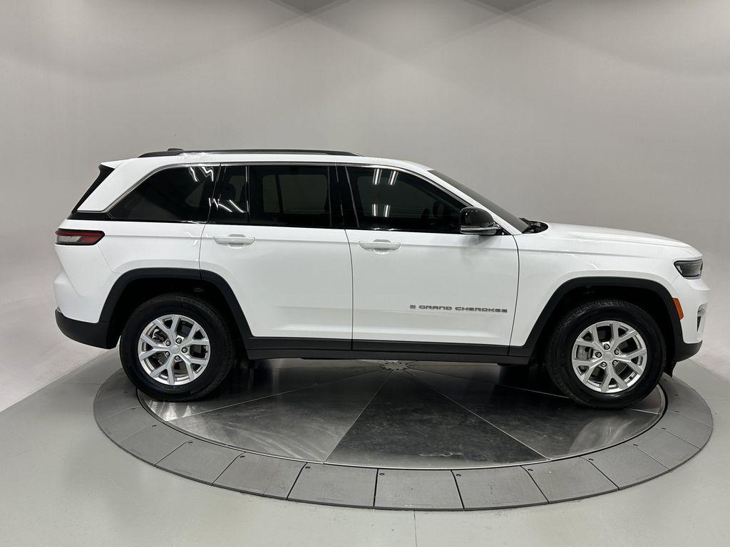 used 2023 Jeep Grand Cherokee car, priced at $31,924