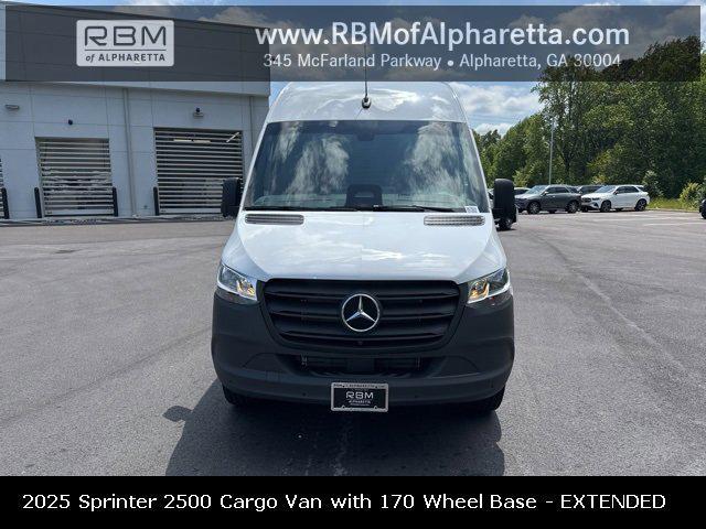new 2025 Mercedes-Benz Sprinter 2500 car