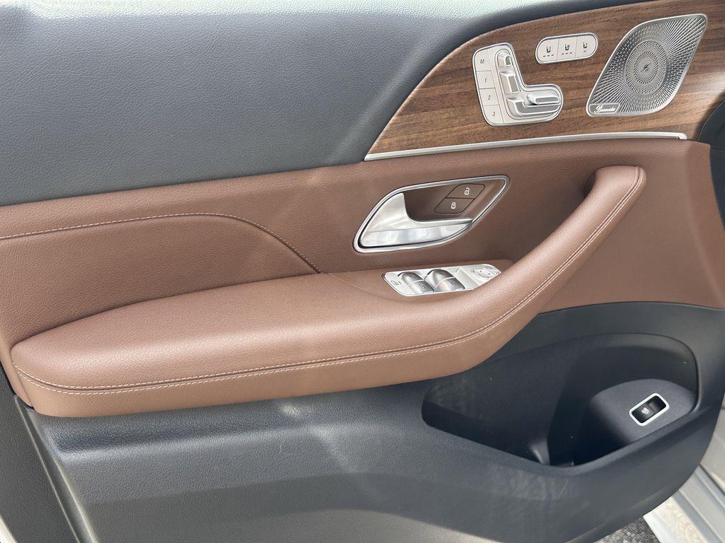 used 2025 Mercedes-Benz GLE 350 car, priced at $64,986