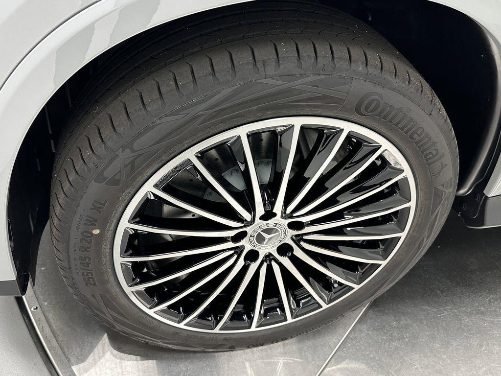 new 2026 Mercedes-Benz GLC 300 car, priced at $66,390