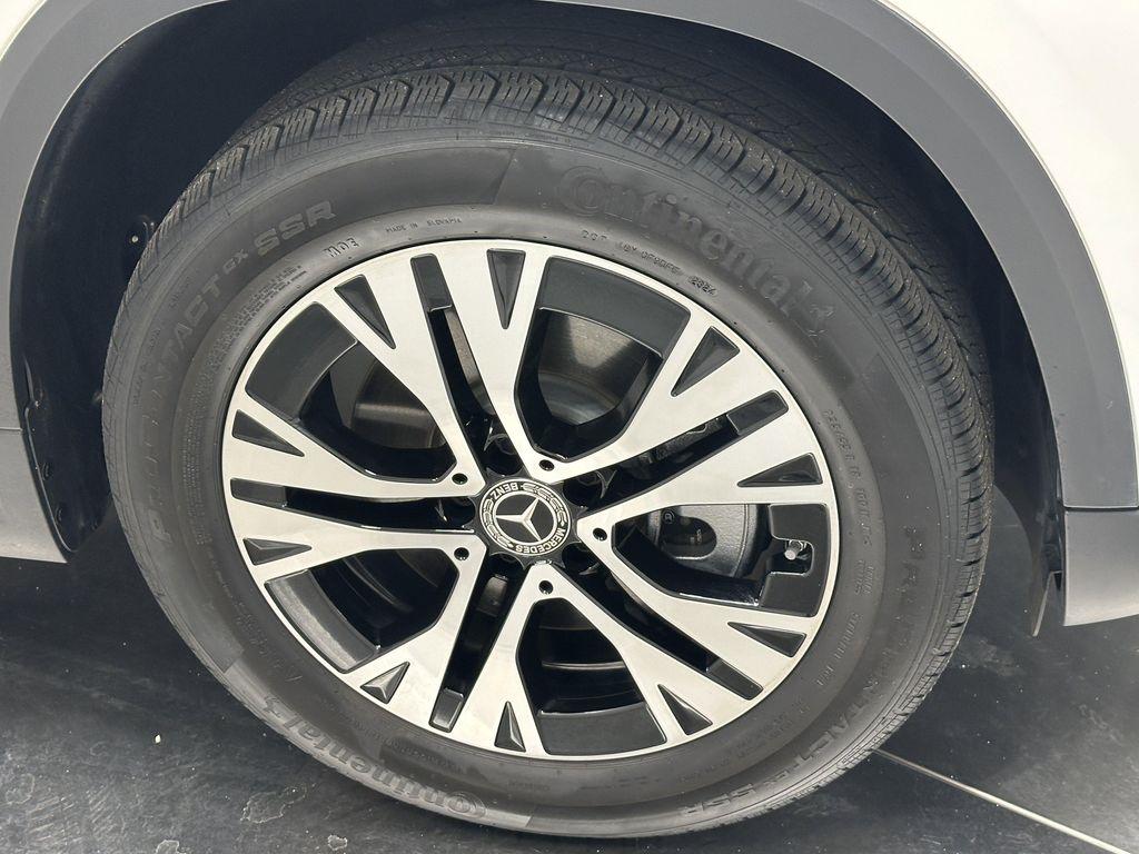 used 2025 Mercedes-Benz GLA 250 car, priced at $39,999