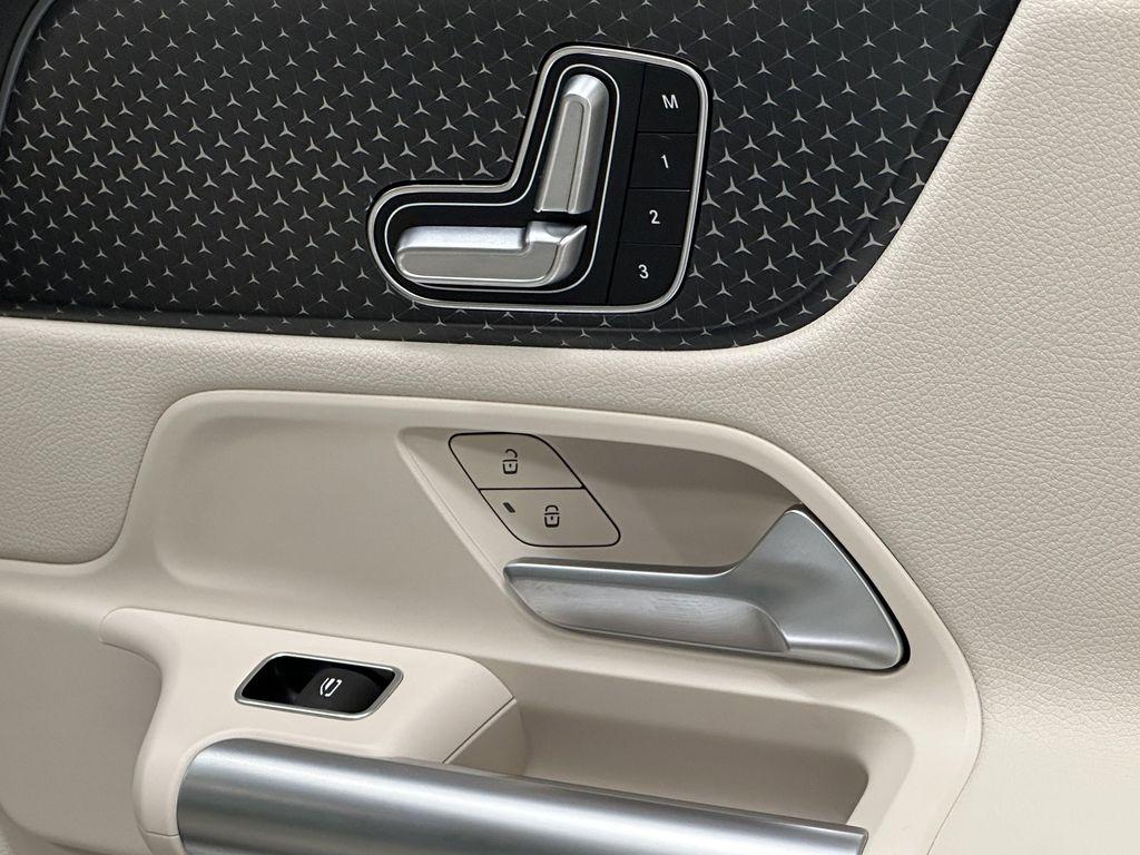 used 2025 Mercedes-Benz GLA 250 car, priced at $39,999