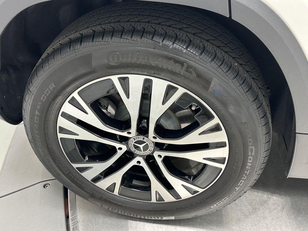 used 2025 Mercedes-Benz GLA 250 car, priced at $39,999