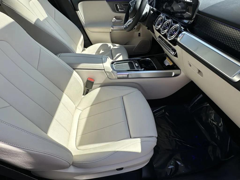 new 2026 Mercedes-Benz GLB 250 car, priced at $51,205