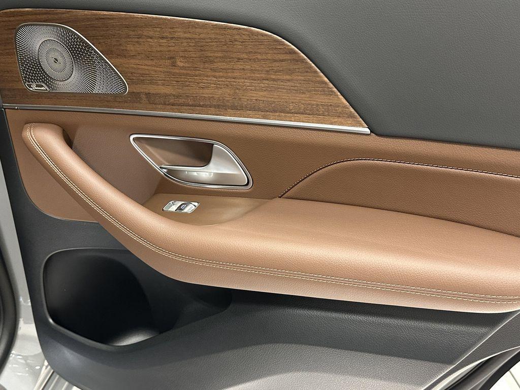 used 2025 Mercedes-Benz GLE 350 car, priced at $65,999