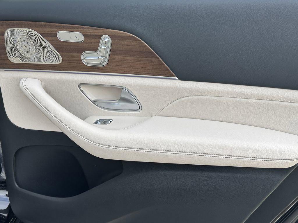 new 2026 Mercedes-Benz GLS 450 car, priced at $103,368