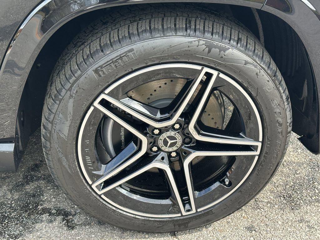 new 2026 Mercedes-Benz GLS 450 car, priced at $103,368