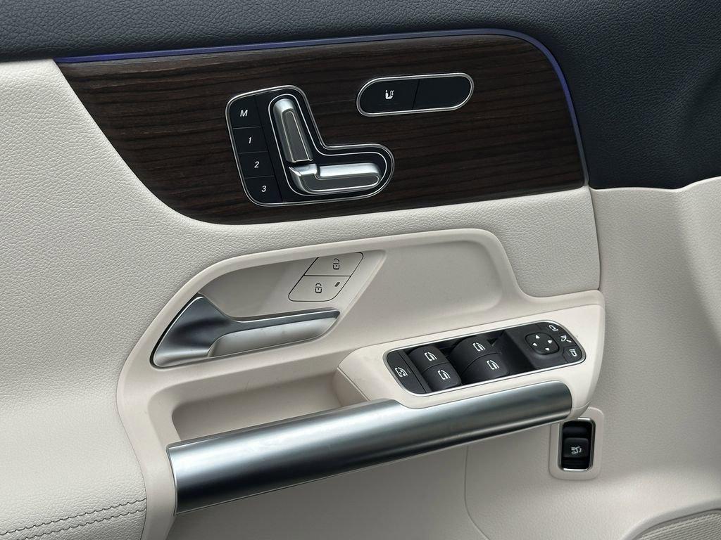 new 2026 Mercedes-Benz GLA 250 car, priced at $48,420