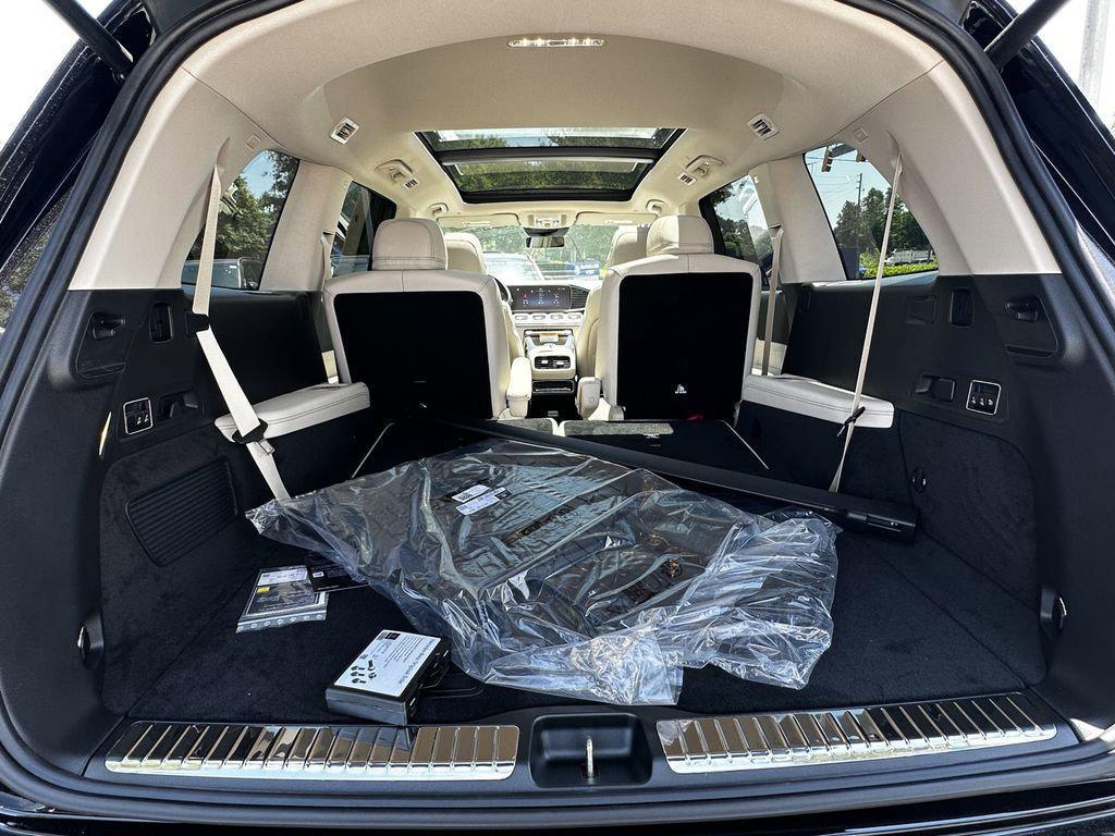 new 2026 Mercedes-Benz GLS 450 car, priced at $106,353