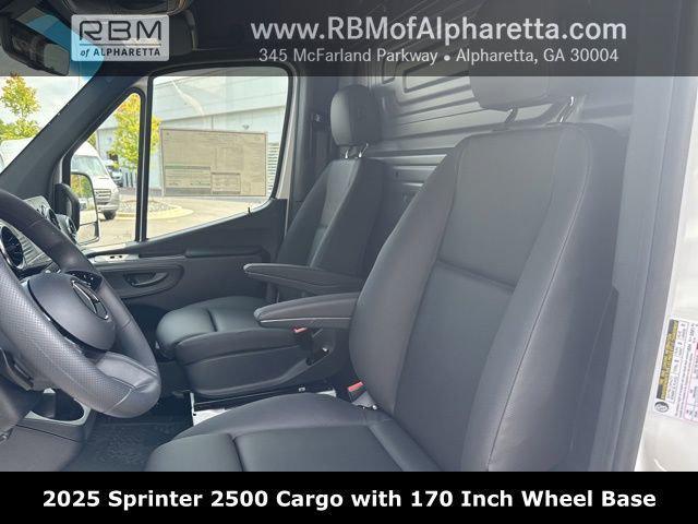 new 2025 Mercedes-Benz Sprinter 2500 car