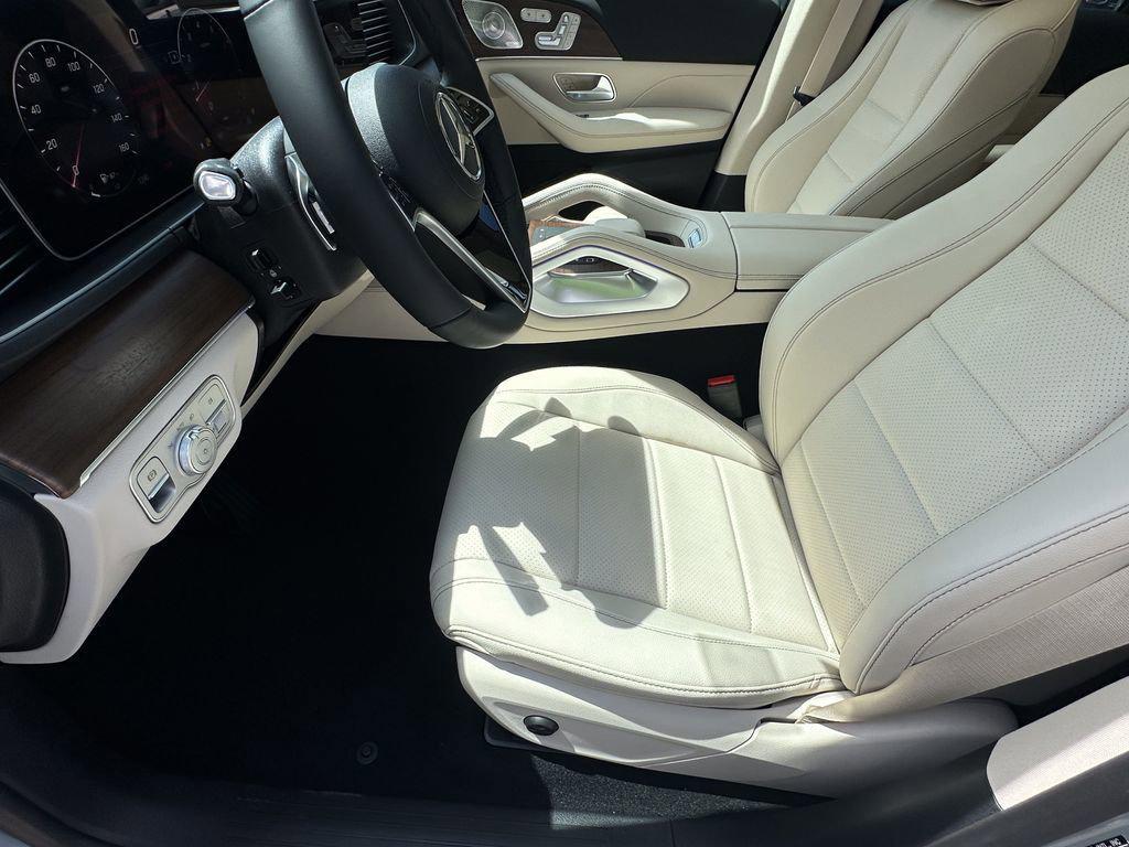 new 2026 Mercedes-Benz GLE 450 car, priced at $81,228